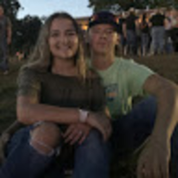 Meet your Posher, Amber - Picture 1 of 1